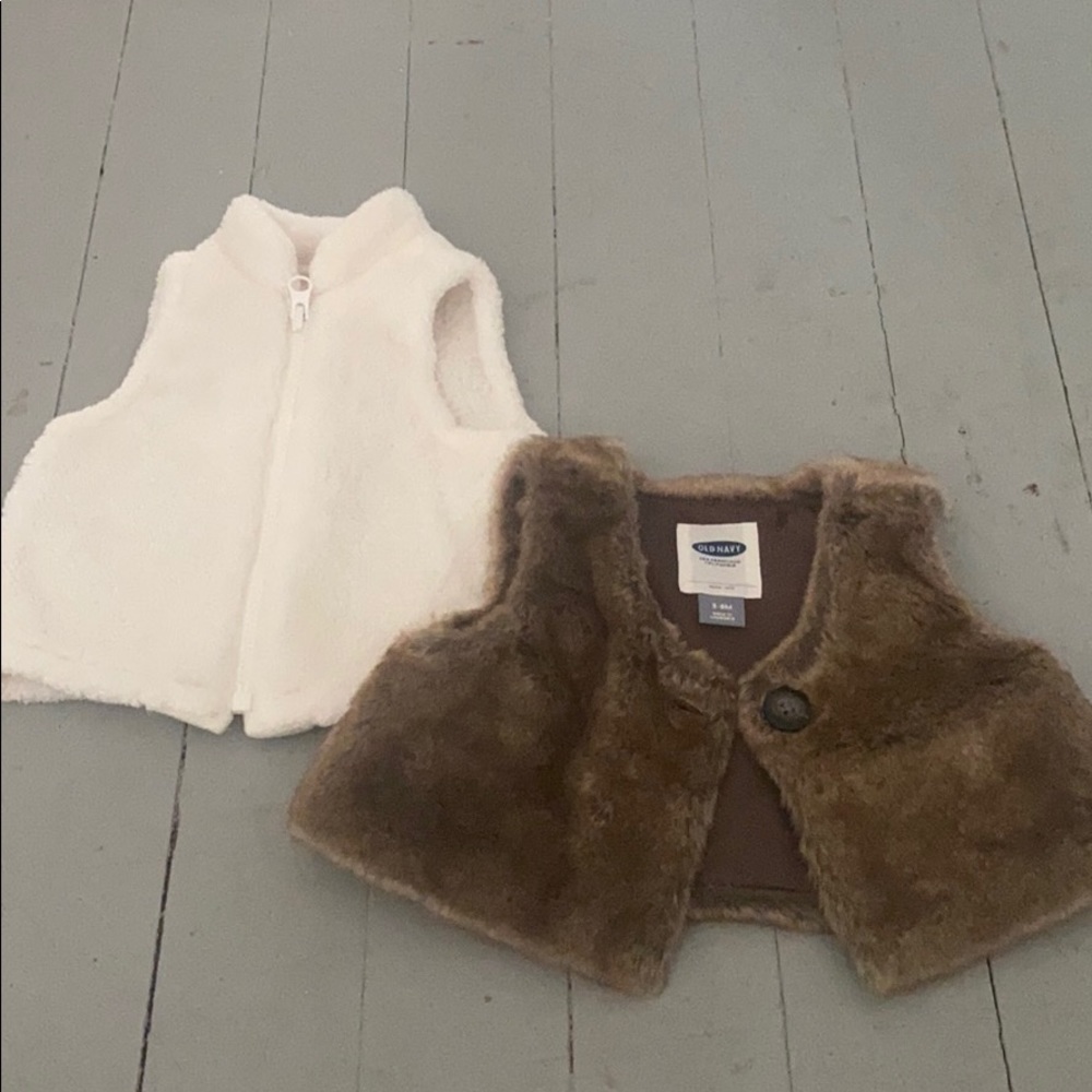 3-6month Girl Old Navy Vests